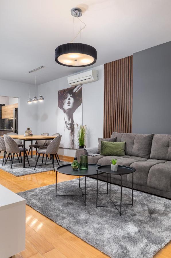 Lux Apartment Teo - New Пула Екстериор снимка
